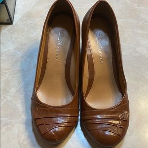 Chinese Laundry Wedges